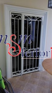 007 DEKORATİF BALKON KAPILARI